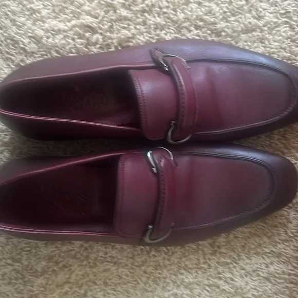 Burgundy Salvatore Ferragamo with size of 9 1/2 European size display picture 3